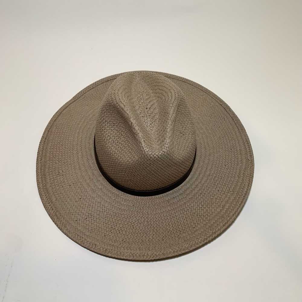 Janessa Leoné Straw Hat in Taupe